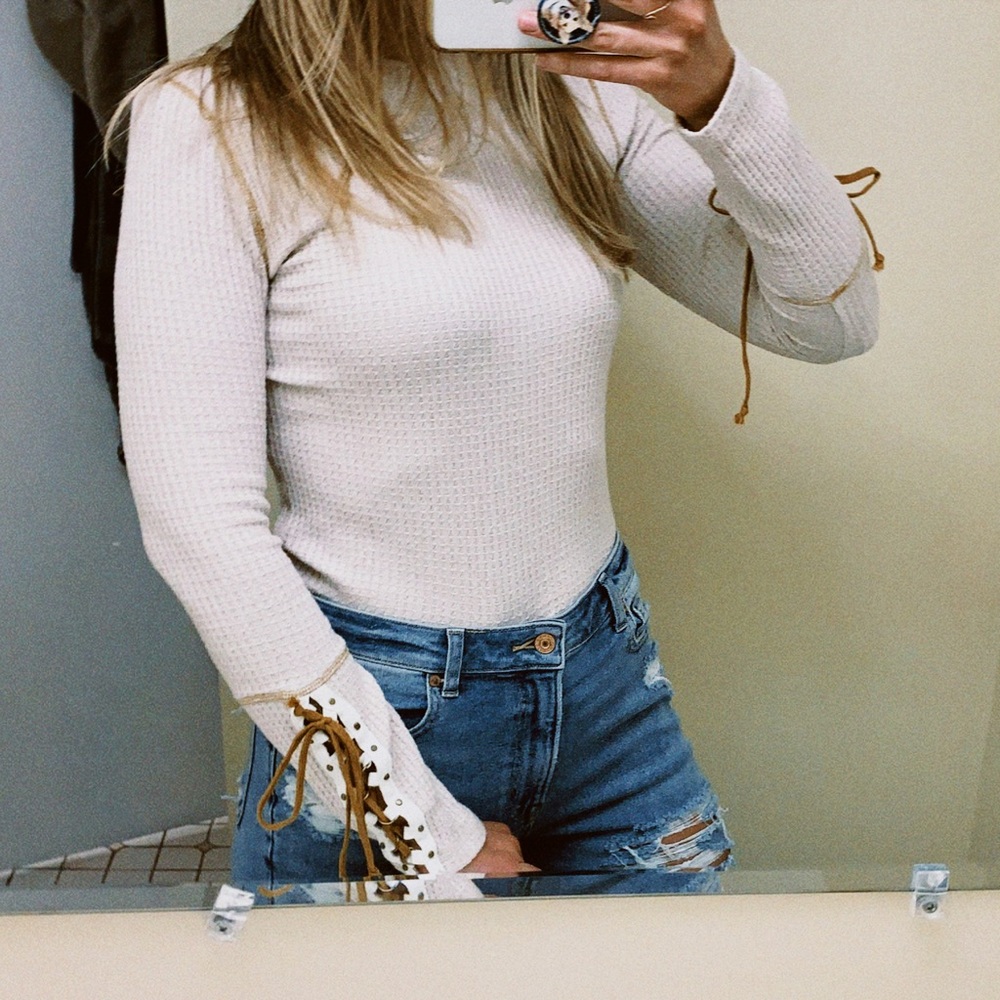 ✨SOLD✨Free People Long Sleeve Top